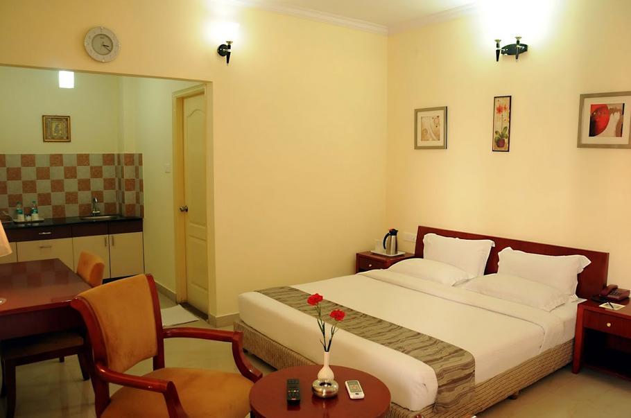 Ivory Inn Bangalore Room photo